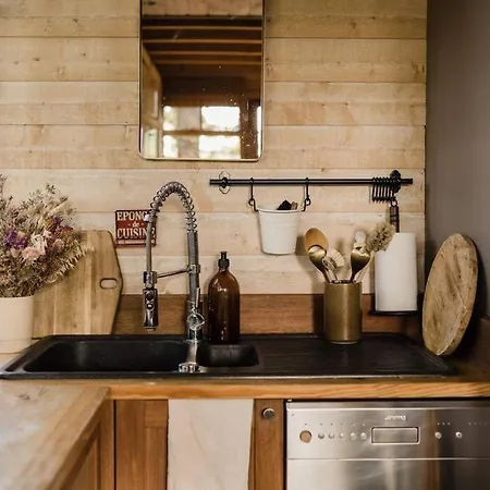 La Sous Les Pins Chalet