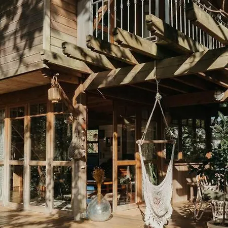 La Sous Les Pins Horská chata *